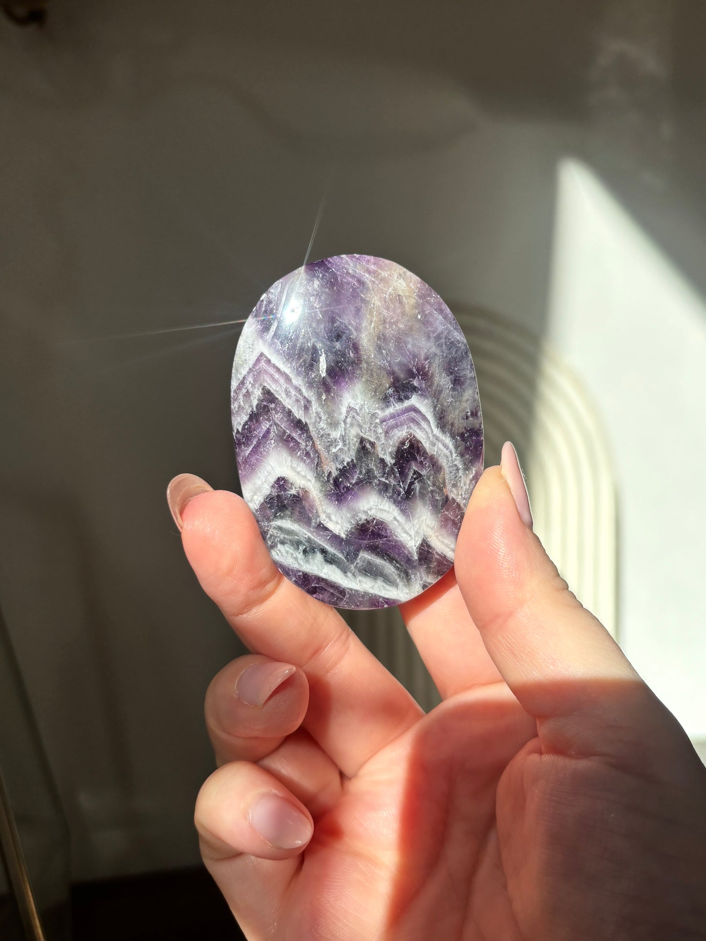 Dream / Chevron Amethyst Palmstone
