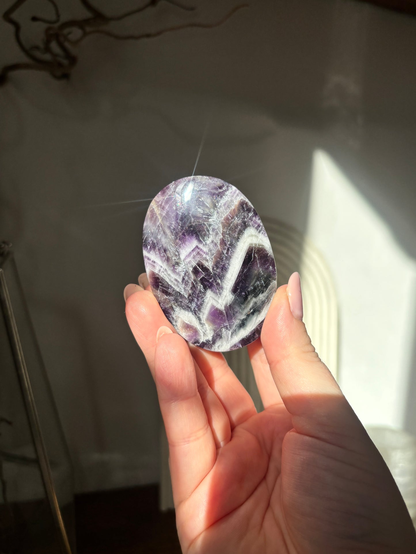 Dream / Chevron Amethyst Palmstone