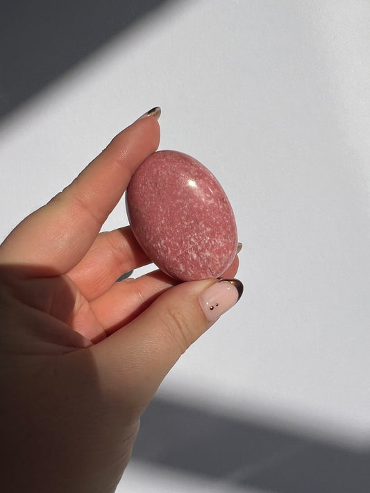 Thulite Palmstone